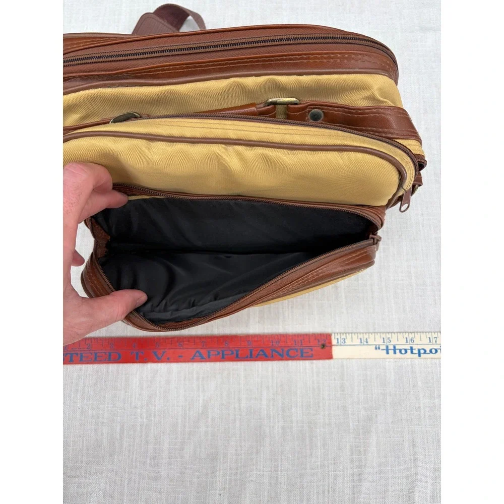 Canon Vintage Camera Bag Tan Brown Shoulder Strap Multi-Pocket Case